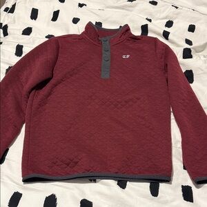 Boys Vineyard Vines Burgundy Quilted Pullover size medium
